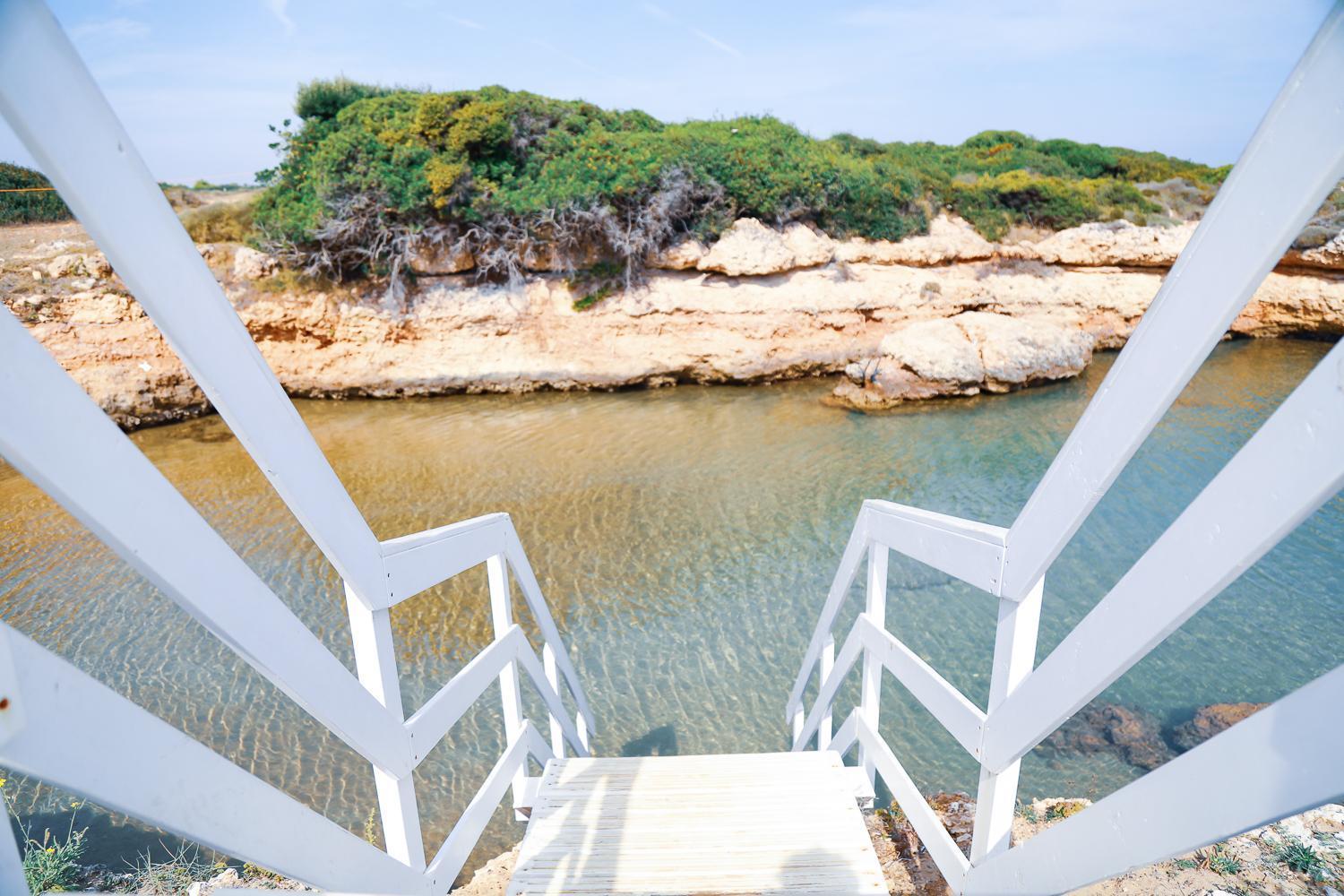 Hotel Scoglio Degli Achei Торре-Санта-Сабина Экстерьер фото