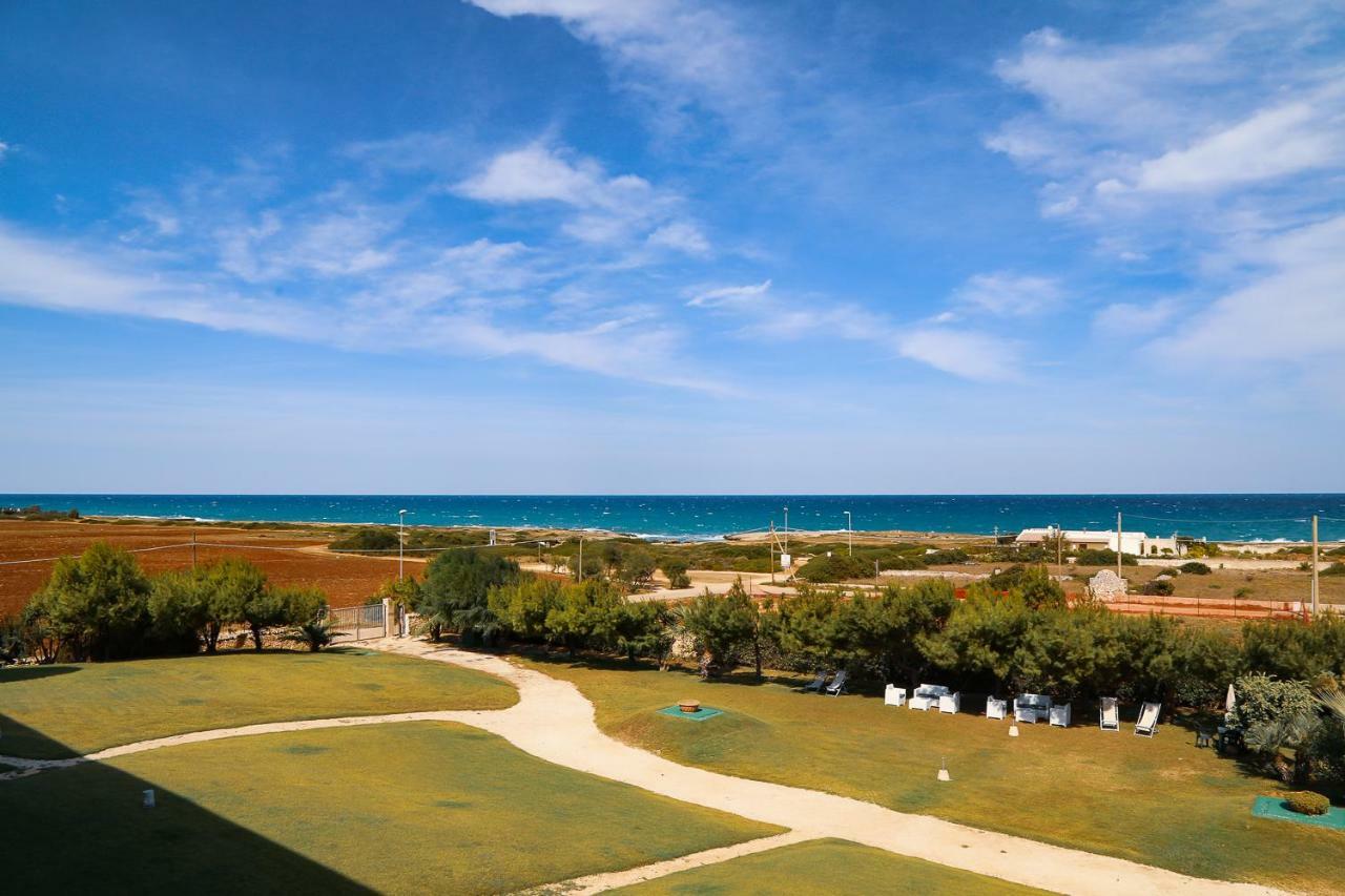 Hotel Scoglio Degli Achei Торре-Санта-Сабина Экстерьер фото